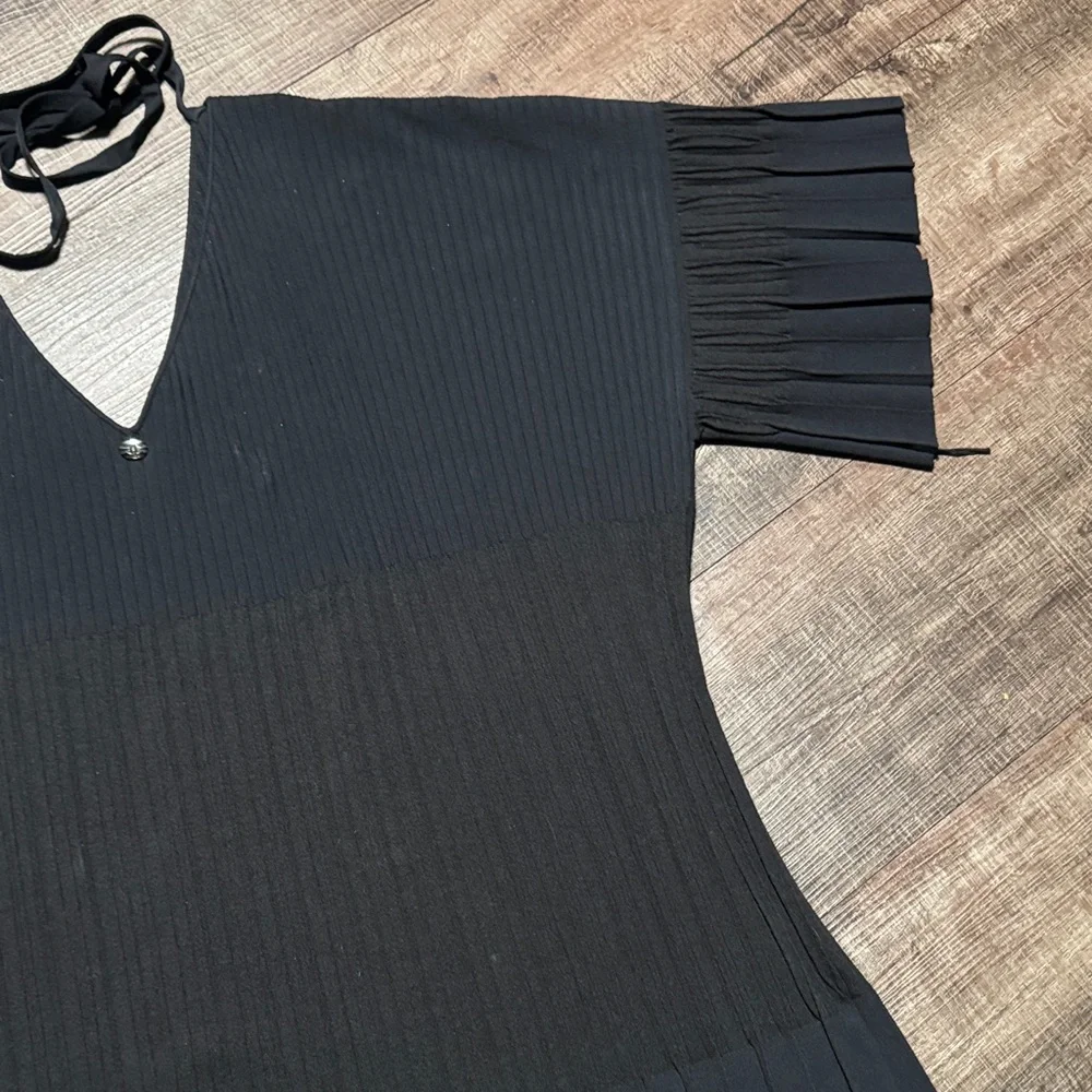 CHANEL Black Pleated Dress 👗 with Logo Button V neck - Picture 3 of 14